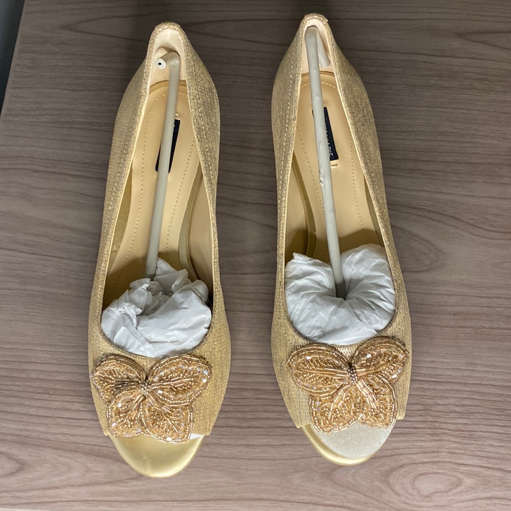 Alex Marie Desirae Gold Metallic Wedge